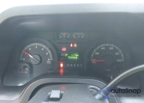 2014 Ford E-250 Commercial z USA, uszkodzony, nr VIN 1FTNE2EL9EDA45332